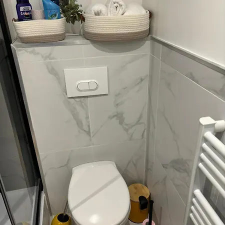 Comfortable 2 Beds - Surburb Of Paris Bondy