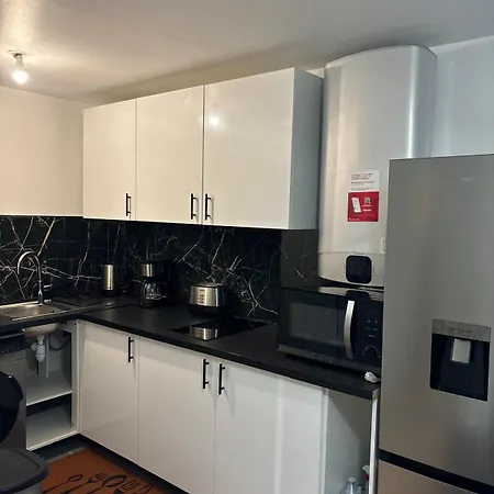 Comfortable 2 Beds - Surburb Of Paris Appartement